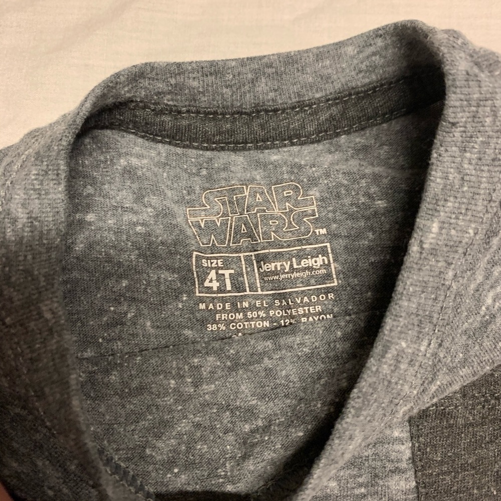 Star Wars size 4T T SHIRT - Picture 2 of 3